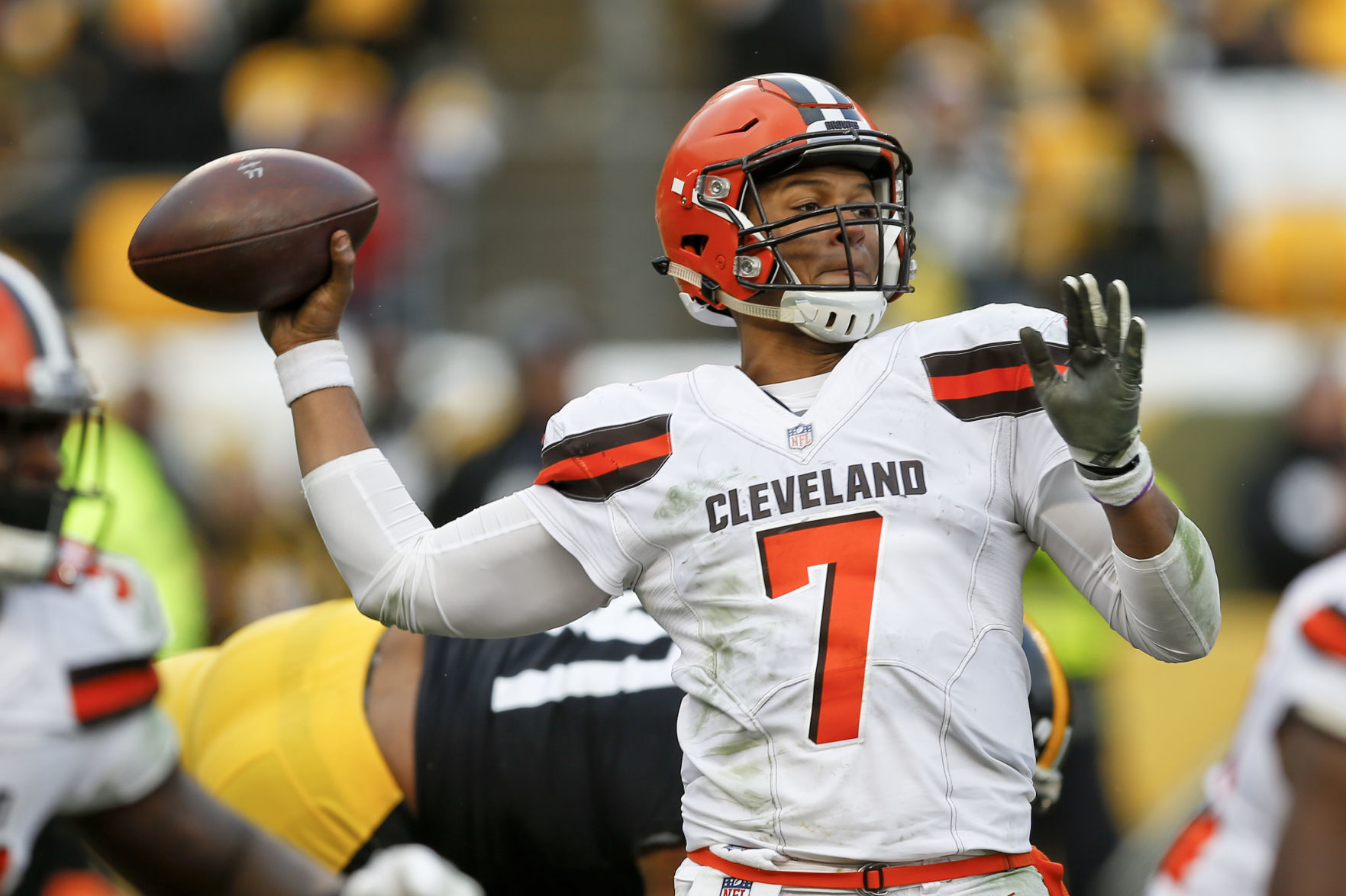 DeShone Kizer, quarterback β acquired in trade with Cleveland Browns